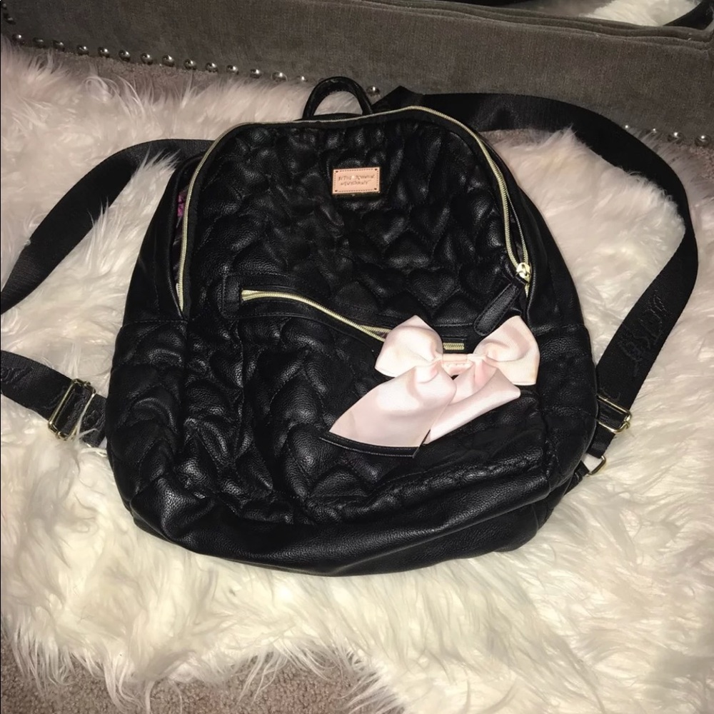 🛑 On $ale for 24 hours - Betsey Johnson backpack